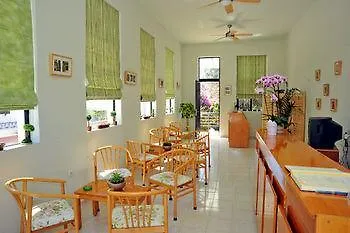 Debby Hotel de apartamente