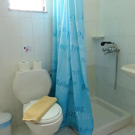 Hotel de apartamente Debby 2*