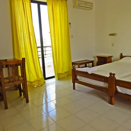 Aparthotel Debby 2*