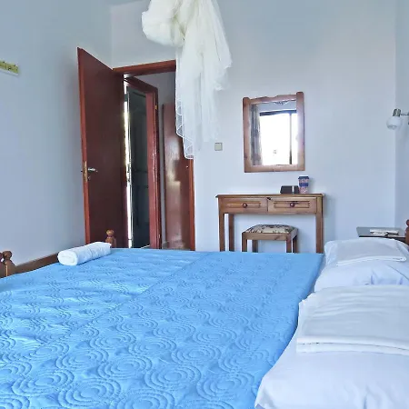 Debby Aparthotel