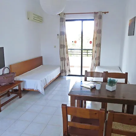 Apartmanhotel Debby 2*