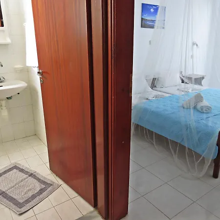 Apartmanhotel Debby Jaliszósz