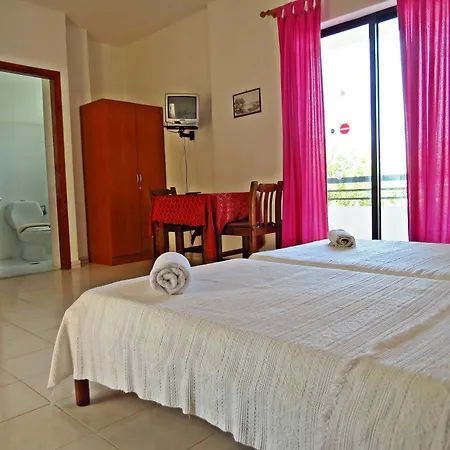 Apartmanhotel Debby Jaliszósz