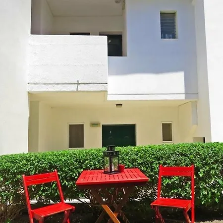 Debby Aparthotel Ialysos (Rhodes)